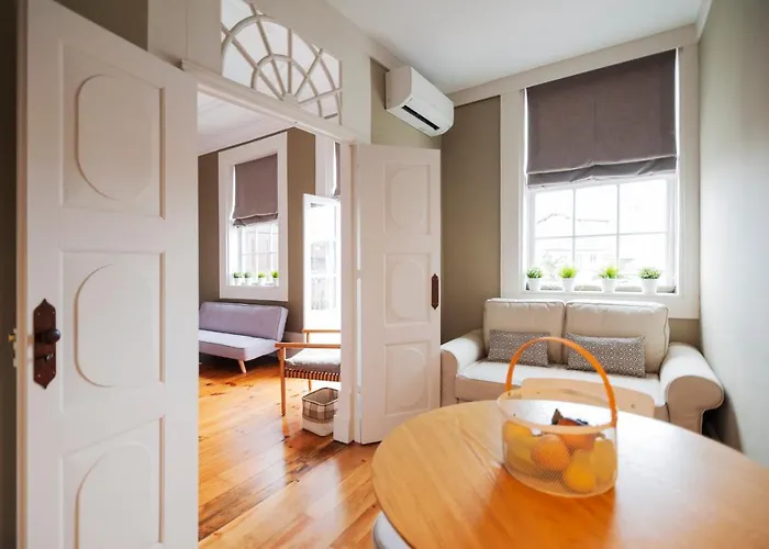 아파트 Com Historia *